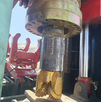 反井鉆機-建立沖洗排渣系統(tǒng)和水冷卻系統(tǒng)